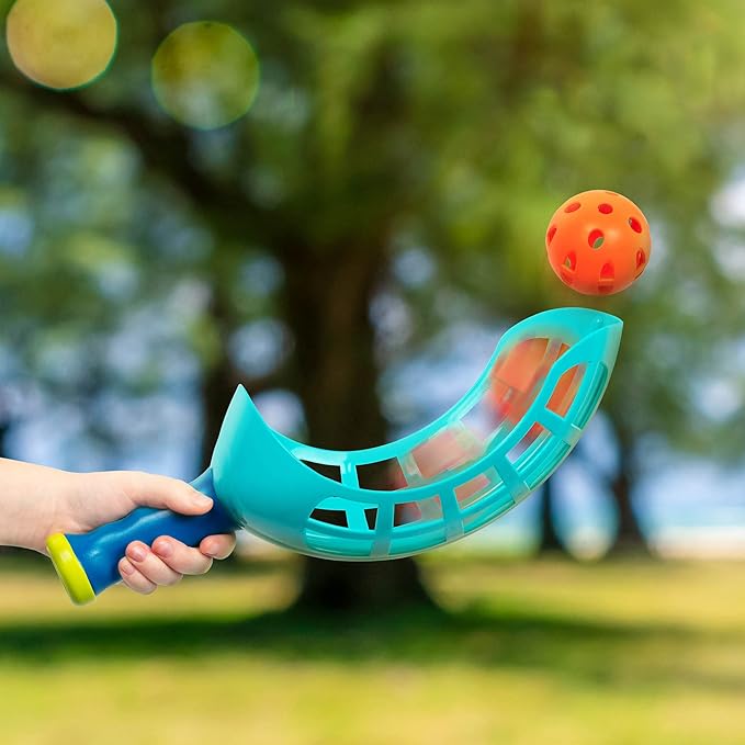 Battat – Classic Scoop & Toss Playset – 4 Pieces Catch & Throw Game – Coordination & Physical Activity – Outdoor, Summer Toys – 5 Years + – Catch A Ball Playset
